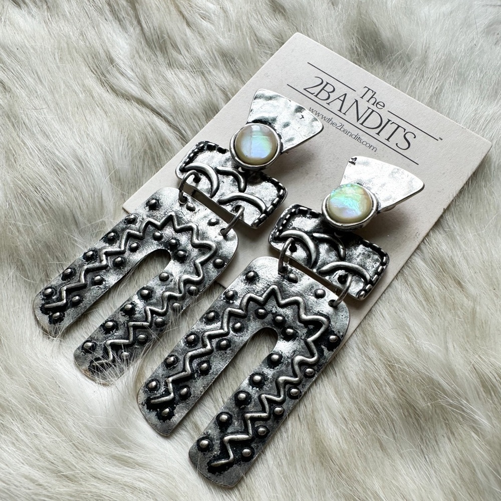 The 2Bandits Sante Fe earrings bohemian southwestern style silver opal earrings